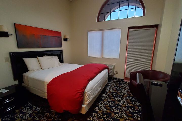 Room 30 of 206