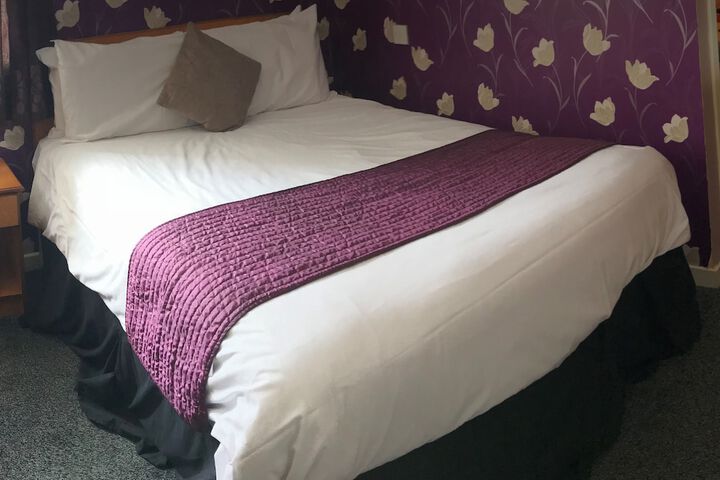 Room 8 of 49