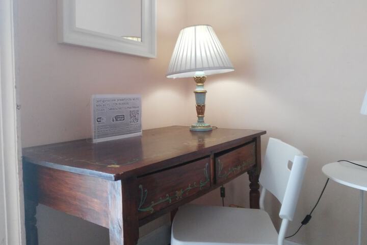 Room 18 of 30