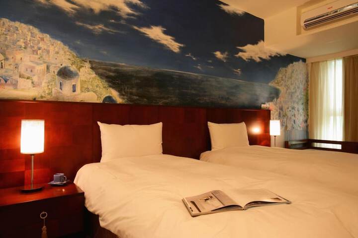 Room 16 of 54