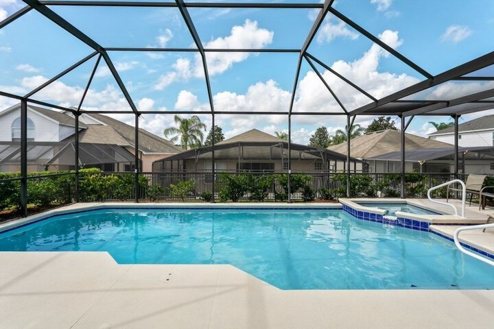 Pool 18 of 30