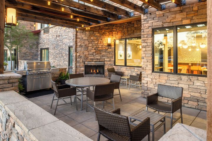 Terrace/Patio 43 of 43