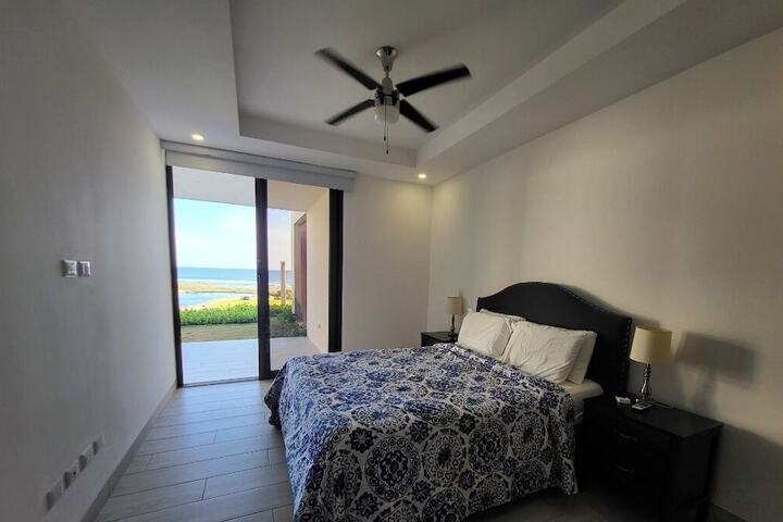 Room 3 of 88