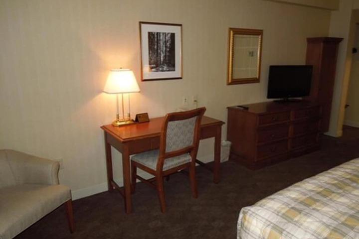Room 14 of 35
