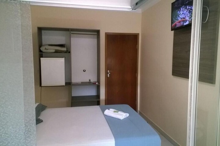 Room 12 of 50