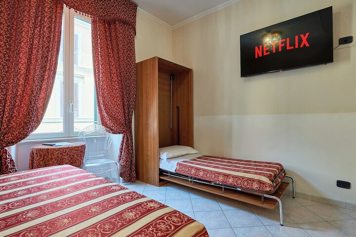 Room 43 of 69