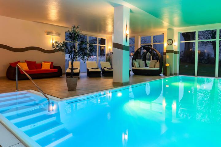 Pool 30 of 83