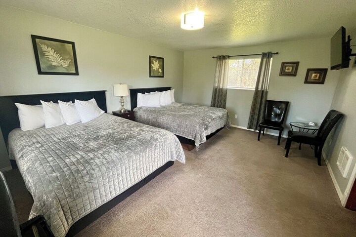 Room 16 of 49