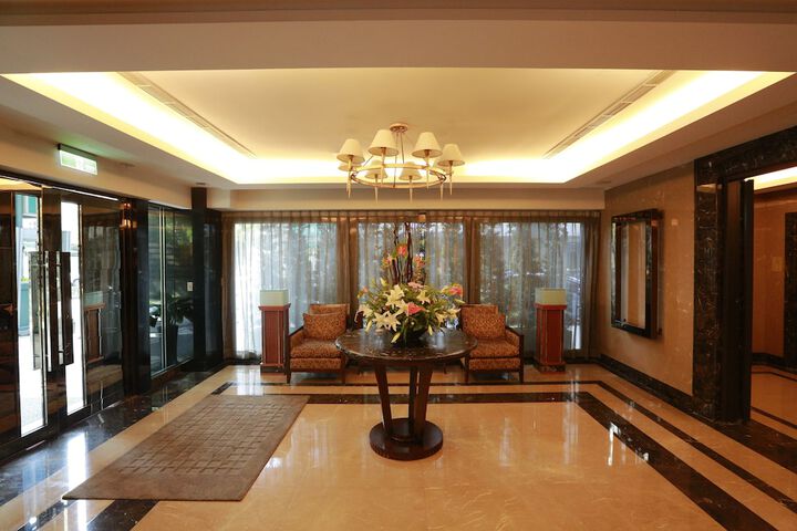 Hotel Interior 4 of 33