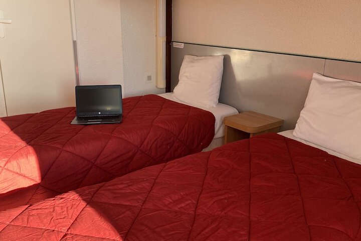 Room 15 of 49