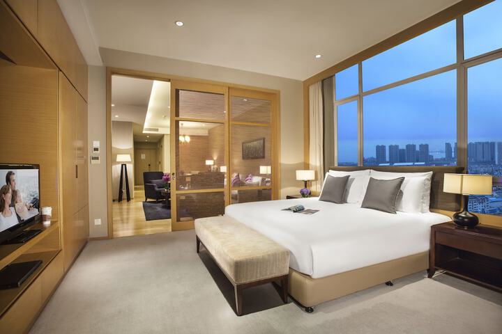 Room 12 of 31