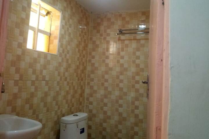 Room 7 of 15