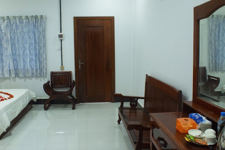 Room 9 of 45