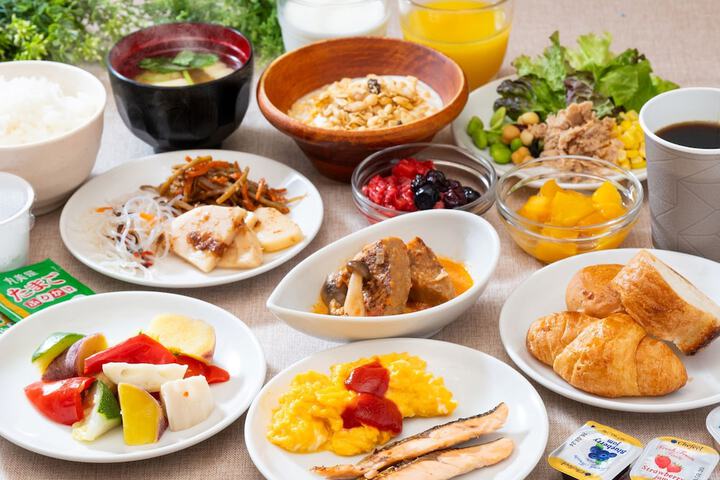 Breakfast/Coffee Service 64 of 73