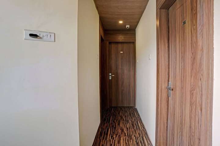 New Harshita Inn by Glitz Hotel