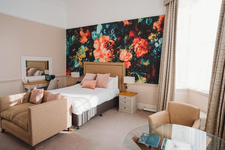 Room 41 of 85