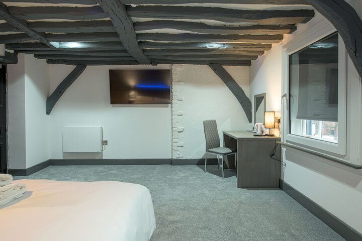 Room 45 of 137