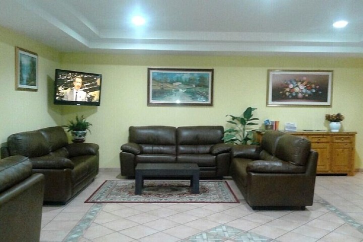 Hotel Interior 4 of 27