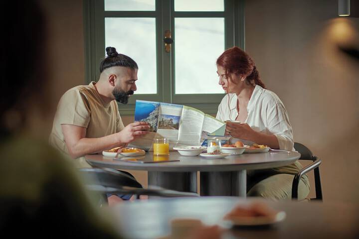 Dining 105 of 208