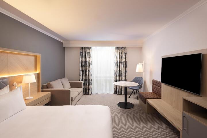 Room 10 of 88