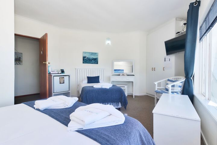 Room 16 of 105