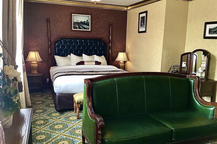 Room 29 of 76