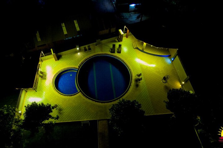 Pool 66 of 86