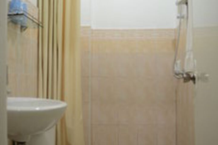 Room 2 of 12