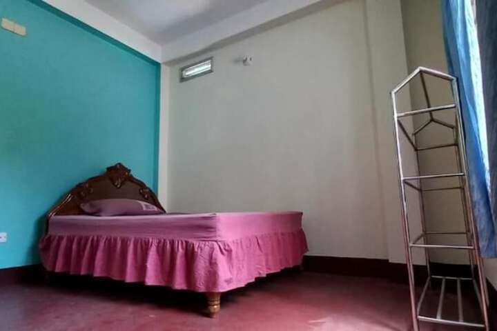 Room 10 of 15