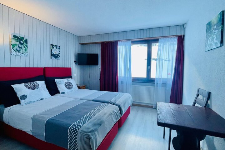 Room 3 of 22