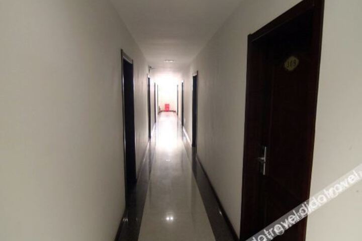 Hotel Interior 22 of 39