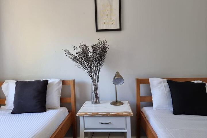 Room 12 of 52
