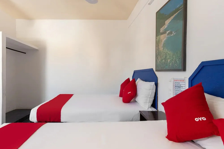 Room 4 of 15