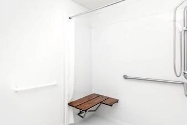 Standard | King Bed (6 of 9)