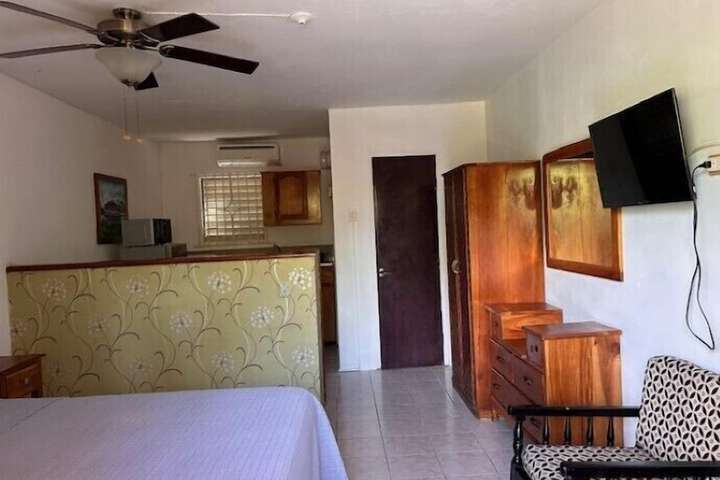 Room 38 of 105