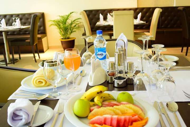 Breakfast/Coffee Service 10 of 12