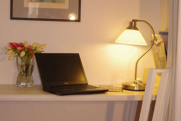 Room 10 of 36