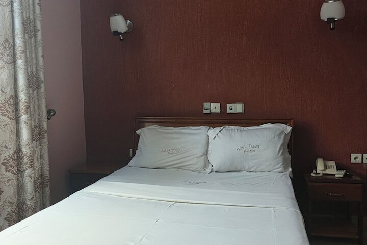 Room 31 of 99