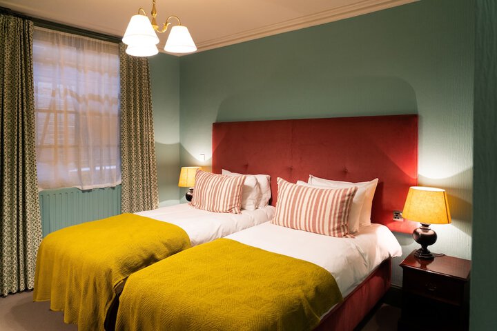 Room 8 of 44