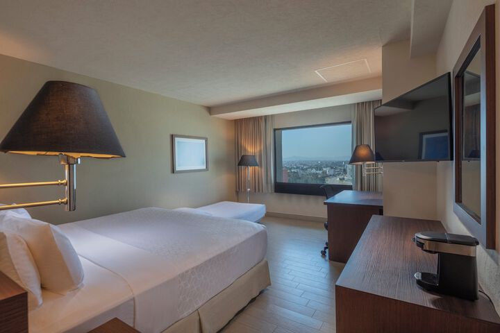 Room 14 of 72