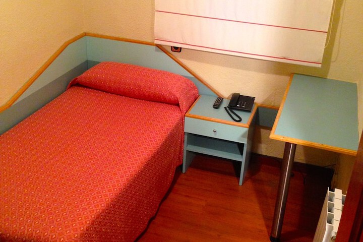 Room 14 of 54