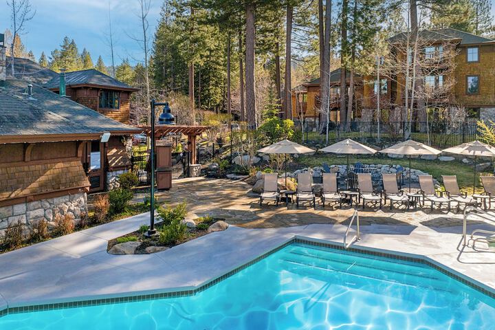 Hotel with Pool