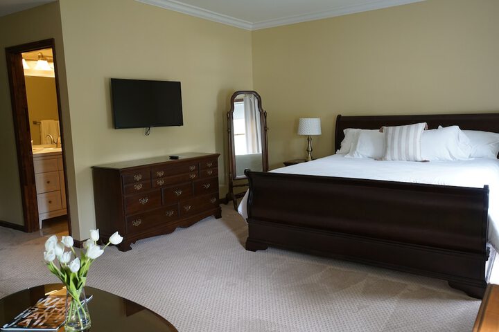 Room 3 of 20