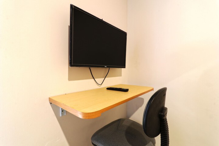 Room 13 of 25