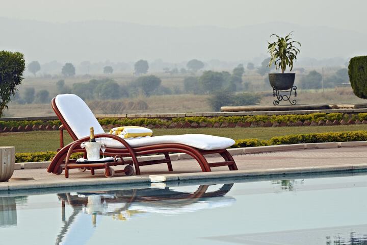 Hotel Pool