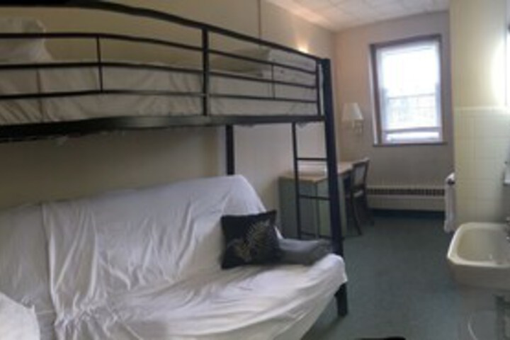 Room 62 of 108