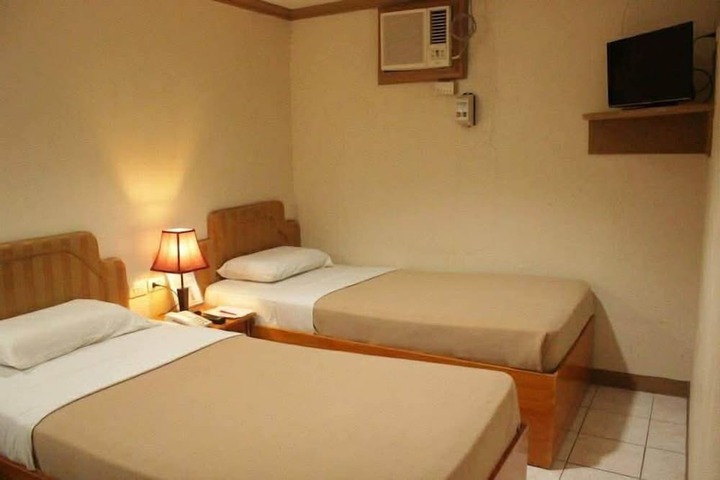 Room 29 of 66