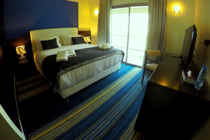 Room 15 of 73