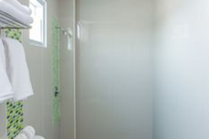 Room 3 of 67