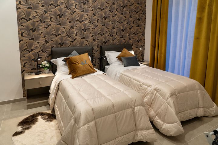 Room 14 of 38